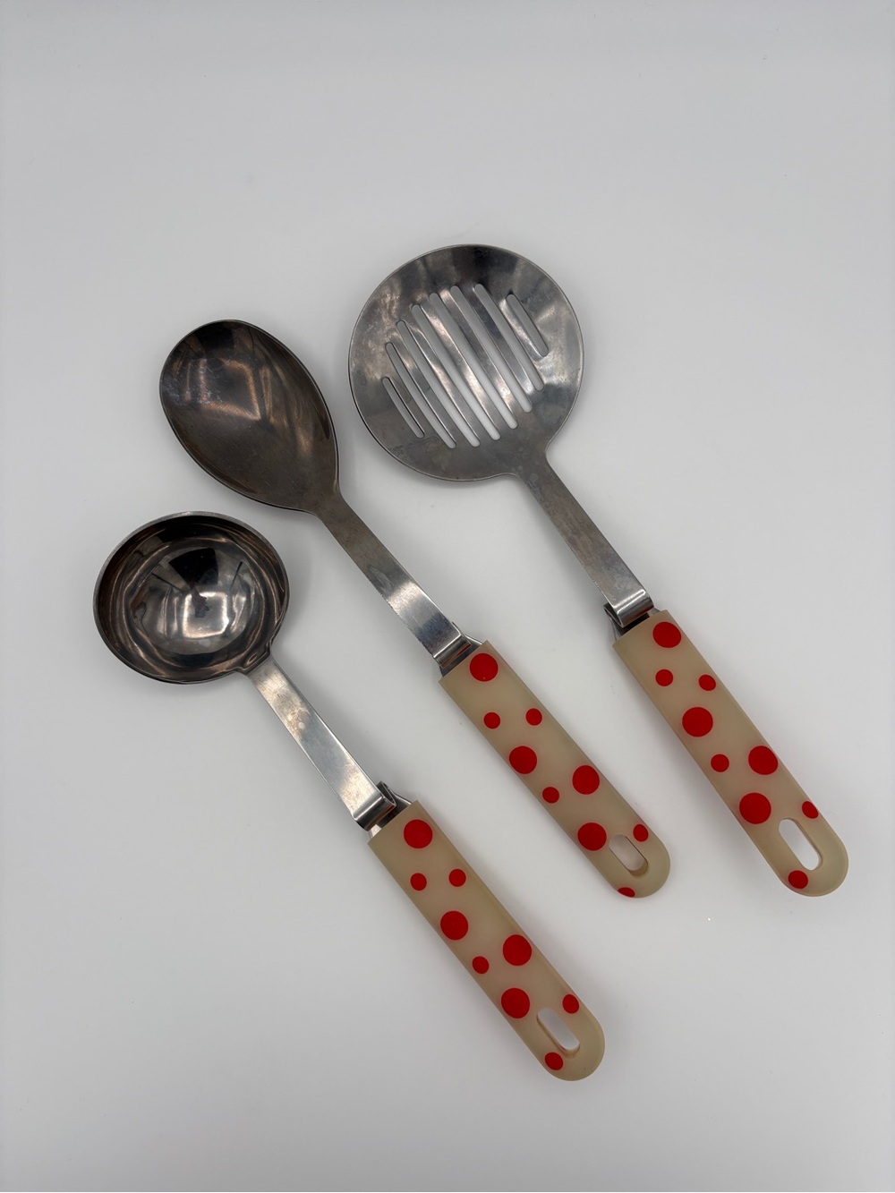 Cooking Utensil Set Off-White with Red Polka Dot Comfort S-Shaped Handles